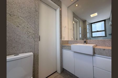 Apartamento para alugar com 188m², 4 quartos e 4 vagasBanheiro da Suíte 2