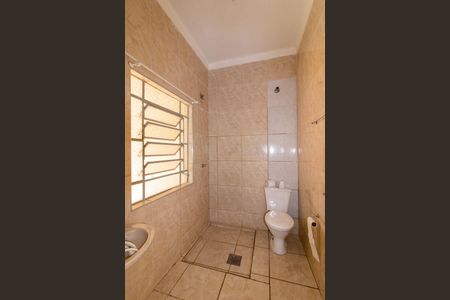 Casa para alugar com 62m², 2 quartos e sem vagaBanheiro