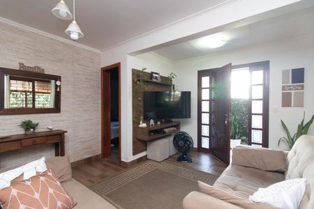 Sala de casa para alugar com 3 quartos, 100m² em Espírito Santo, Porto Alegre