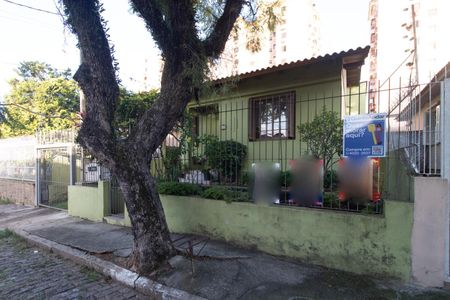Casa à venda com 300m², 3 quartos e 3 vagasFachada