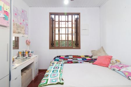 Quarto 2 de casa à venda com 3 quartos, 300m² em Teresópolis, Porto Alegre