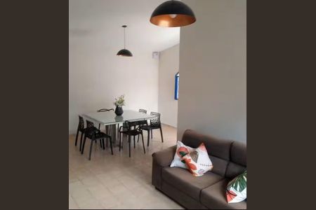 Casa para alugar com 3 quartos, 65m² em Jacutinga, Belford Roxo