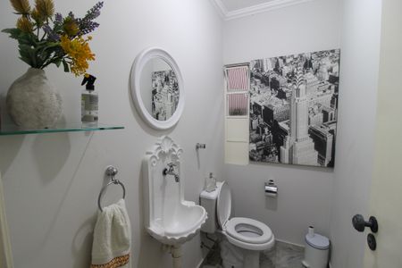 Casa para alugar com 205m², 3 quartos e 3 vagasLavabo