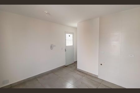 Sala / cozinha  de apartamento para alugar com 2 quartos, 51m² em Vila Ré, São Paulo