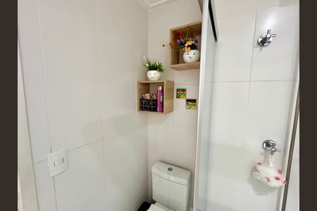 Apartamento à venda com 65m², 2 quartos e 1 vaga Apartamento à venda com 65m², 2 quartos e 1 vagaBanheiro 1