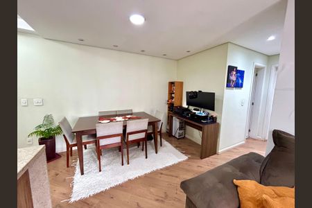 Sala de apartamento à venda com 2 quartos, 65m² em Jardim Flor da Montanha, Guarulhos