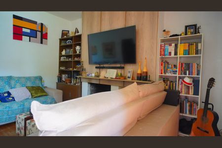 Casa à venda com 180m², 4 quartos e 2 vagasSala 