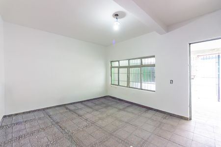 Sala  de casa para alugar com 1 quarto, 134m² em Santo Antônio, Osasco