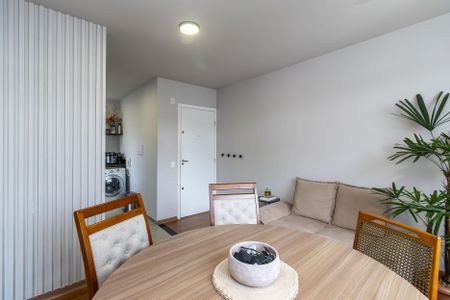 Sala de apartamento à venda com 2 quartos, 45m² em Santa Amelia, Belo Horizonte