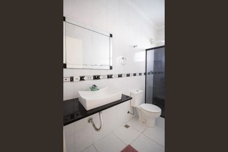 Banheiro de casa à venda com 4 quartos, 288m² em Horto Santo Antonio, Jundiaí