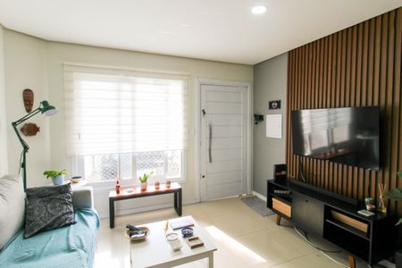 Casa à venda com 75m², 2 quartos e 2 vagas Casa à venda com 75m², 2 quartos e 2 vagasSala