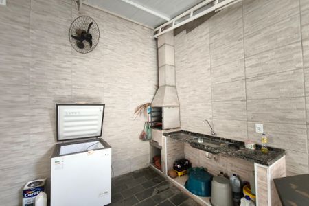 Casa à venda com 130m², 3 quartos e 1 vagaÁrea gourmet