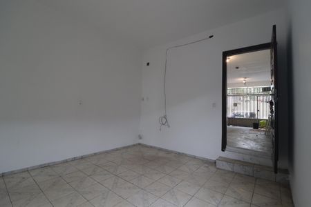 Casa para alugar com 180m², 3 quartos e 2 vagasSala