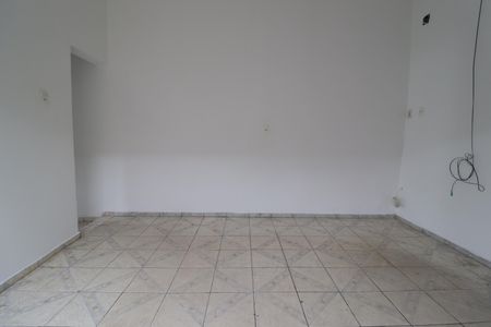 Casa para alugar com 180m², 3 quartos e 2 vagasSala