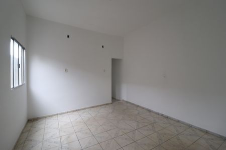 Casa para alugar com 180m², 3 quartos e 2 vagasSala