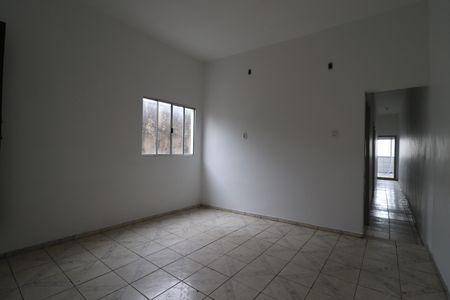 Casa para alugar com 180m², 3 quartos e 2 vagasSala