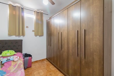 Casa à venda com 260m², 4 quartos e 3 vagas Casa à venda com 260m², 4 quartos e 3 vagasQuarto 4