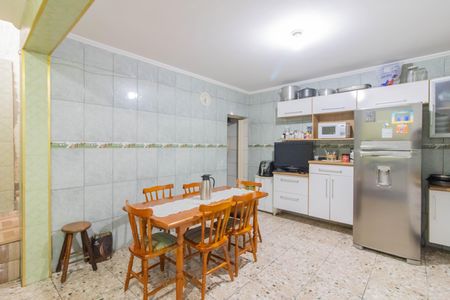 Casa à venda com 260m², 4 quartos e 3 vagas Casa à venda com 260m², 4 quartos e 3 vagasCozinha