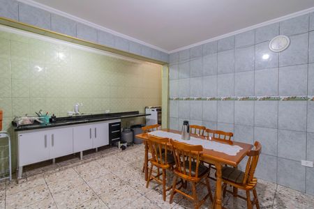 Casa à venda com 260m², 4 quartos e 3 vagas Casa à venda com 260m², 4 quartos e 3 vagasCozinha