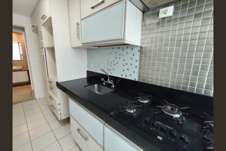 Apartamento à venda com 92m², 2 quartos e 2 vagasCozinha