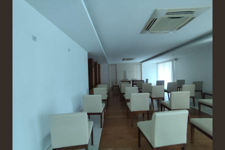 Apartamento à venda com 92m², 2 quartos e 2 vagasSala de Conferência