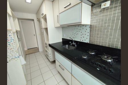 Apartamento à venda com 92m², 2 quartos e 2 vagasCozinha