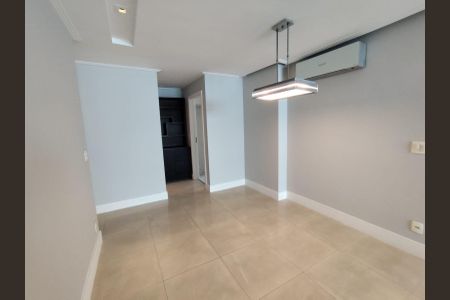 Sala de apartamento à venda com 2 quartos, 92m² em Icaraí, Niterói