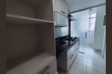 Apartamento à venda com 92m², 2 quartos e 2 vagasCozinha