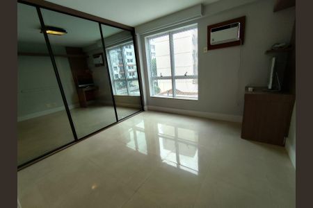 Apartamento à venda com 92m², 2 quartos e 2 vagasQuarto