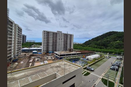 Vista  de apartamento à venda com 3 quartos, 51m² em Barra Olímpica, Rio de Janeiro