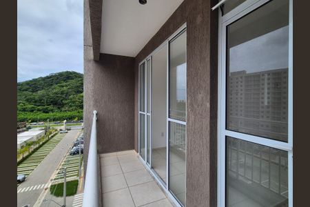 Apartamento à venda com 51m², 3 quartos e 1 vaga Apartamento à venda com 51m², 3 quartos e 1 vagaVaranda