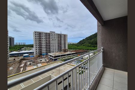 Varanda  de apartamento à venda com 3 quartos, 51m² em Barra Olímpica, Rio de Janeiro