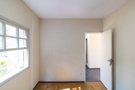 Apartamento à venda com 80m², 3 quartos e 2 vagasQuarto 01