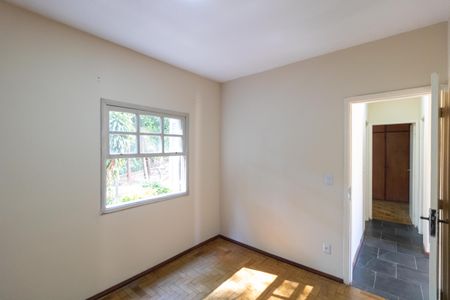 Apartamento à venda com 80m², 3 quartos e 2 vagasQuarto 01