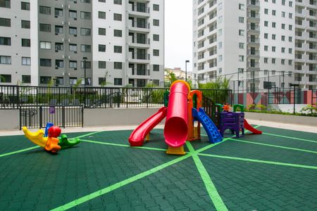 Apartamento à venda com 39m², 2 quartos e 1 vaga Apartamento à venda com 39m², 2 quartos e 1 vagaÁrea comum - Playground