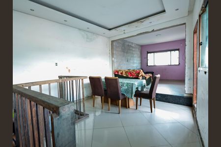 Sala de casa para alugar com 3 quartos, 250m² em Goiânia, Belo Horizonte