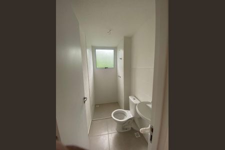 Banheiro de apartamento para alugar com 2 quartos, 44m² em Campo Grande, Rio de Janeiro