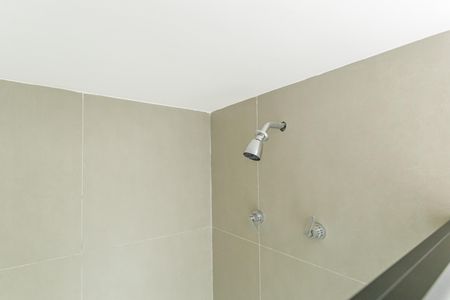 Banheiro de kitnet/studio para alugar com 1 quarto, 25m² em Vila Olímpia, São Paulo