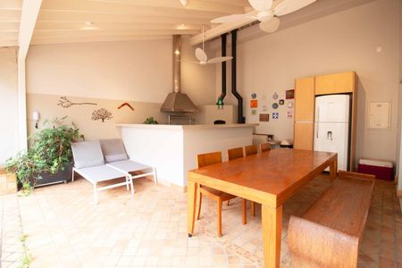 Casa à venda com 348m², 3 quartos e 4 vagas
