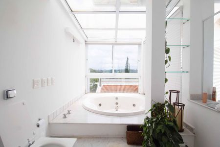 Casa à venda com 348m², 3 quartos e 4 vagas