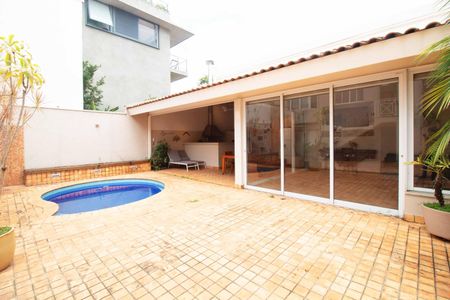 Casa à venda com 3 quartos, 348m² em Vila Madalena, São Paulo
