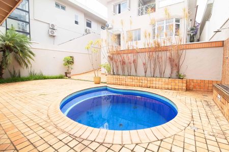 Casa à venda com 348m², 3 quartos e 4 vagas