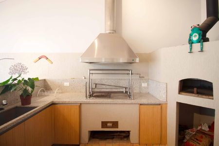 Casa à venda com 348m², 3 quartos e 4 vagas
