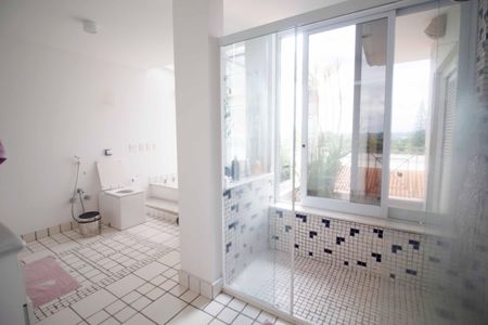 Casa à venda com 348m², 3 quartos e 4 vagas
