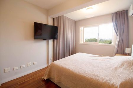 Casa à venda com 348m², 3 quartos e 4 vagas