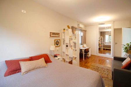 Casa à venda com 3 quartos, 348m² em Vila Madalena, São Paulo