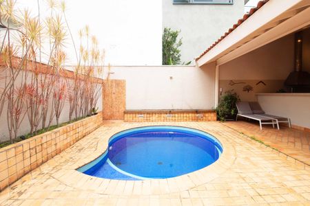 Casa à venda com 348m², 3 quartos e 4 vagas