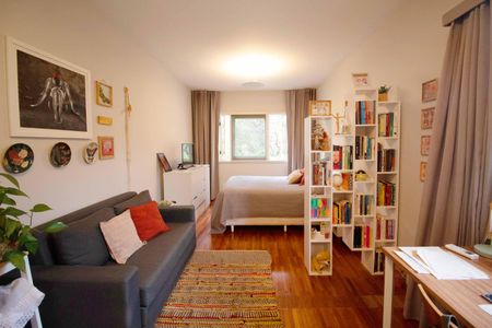 Casa à venda com 3 quartos, 348m² em Vila Madalena, São Paulo