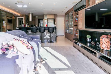 Sala  de apartamento para alugar com 1 quarto, 105m² em São João, Porto Alegre