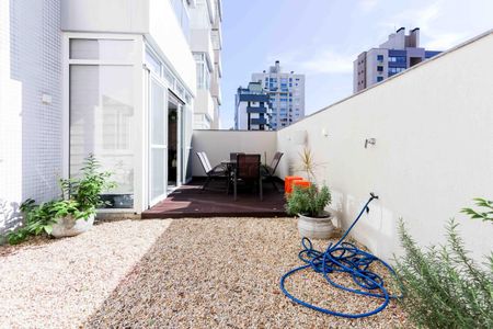 Apartamento para alugar com 105m², 1 quarto e 2 vagasVaranda 